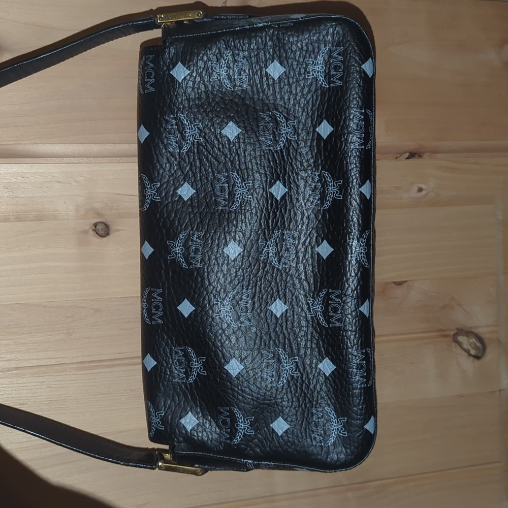 Black And Gray Shoulder Bag - Picture 5 of 13